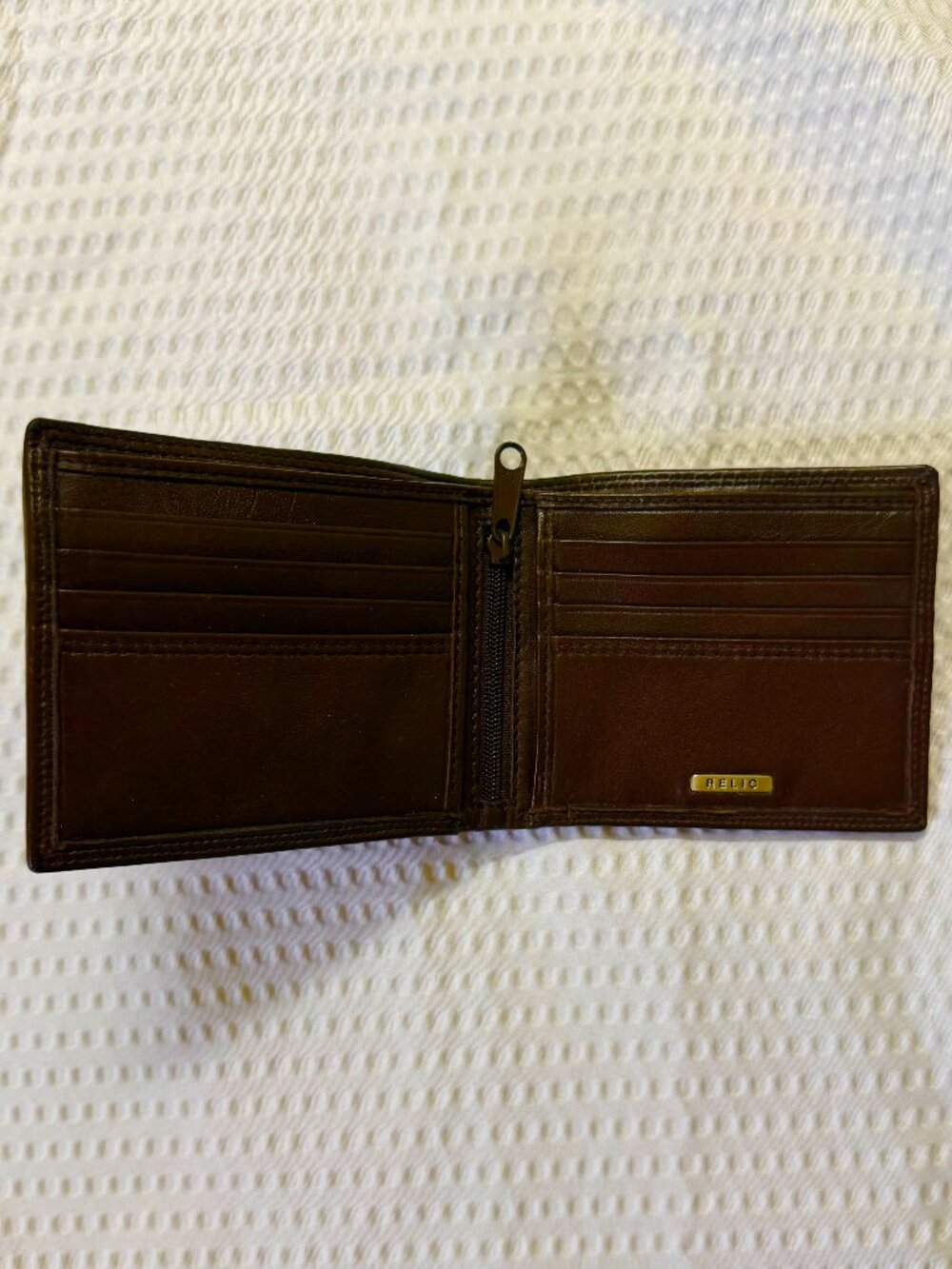 Relic By Fossil Men’s Brown Leather Bi-Fold Wallet